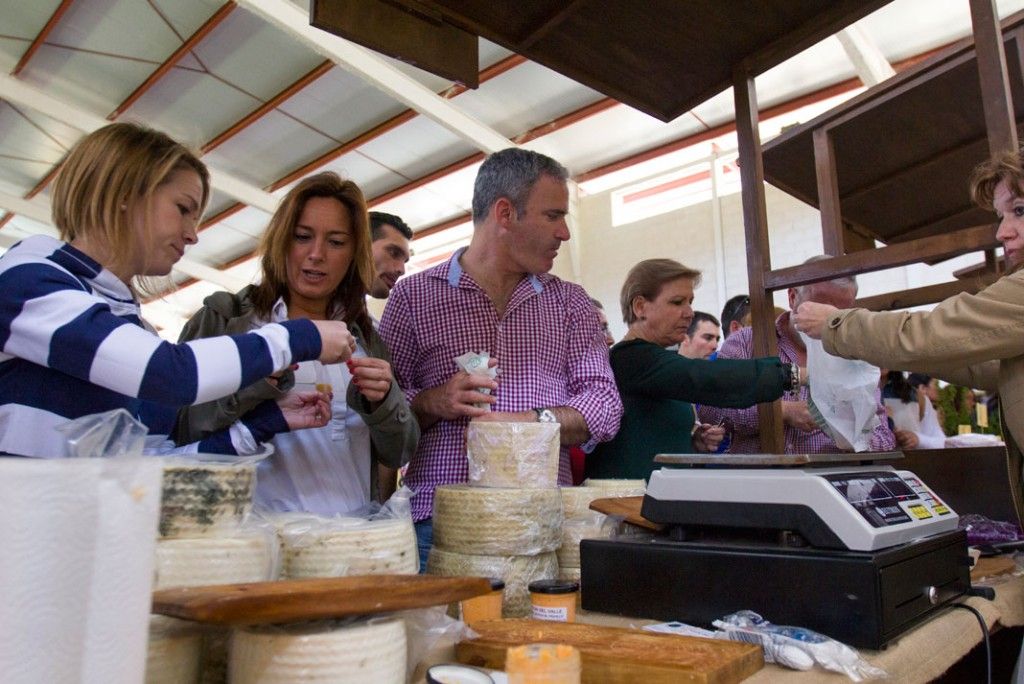 feria_queso_villaluenga.jpg
