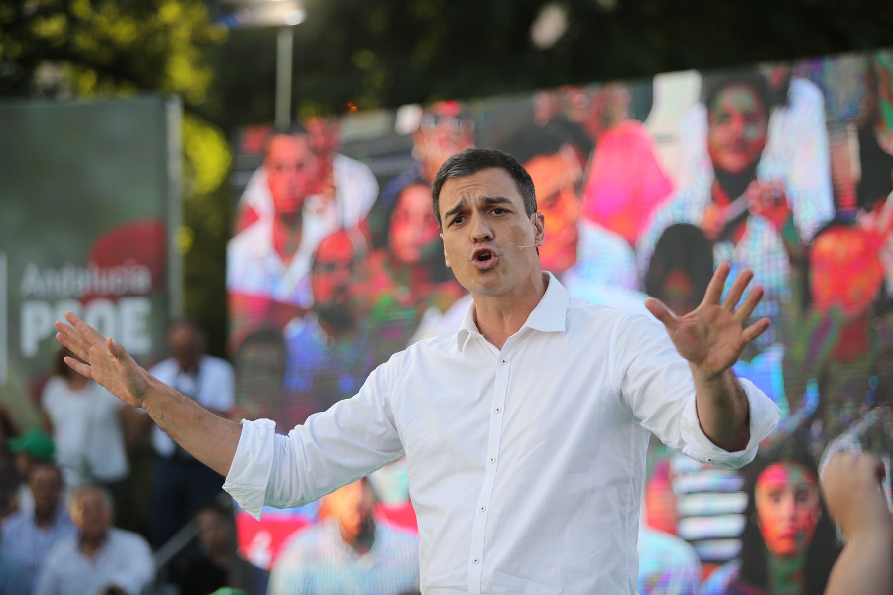 Pedro Sánchez, presidente del Gobierno, durante un mitin celebrado hace unos meses en Jerez. FOTO: JUAN CARLOS TORO.