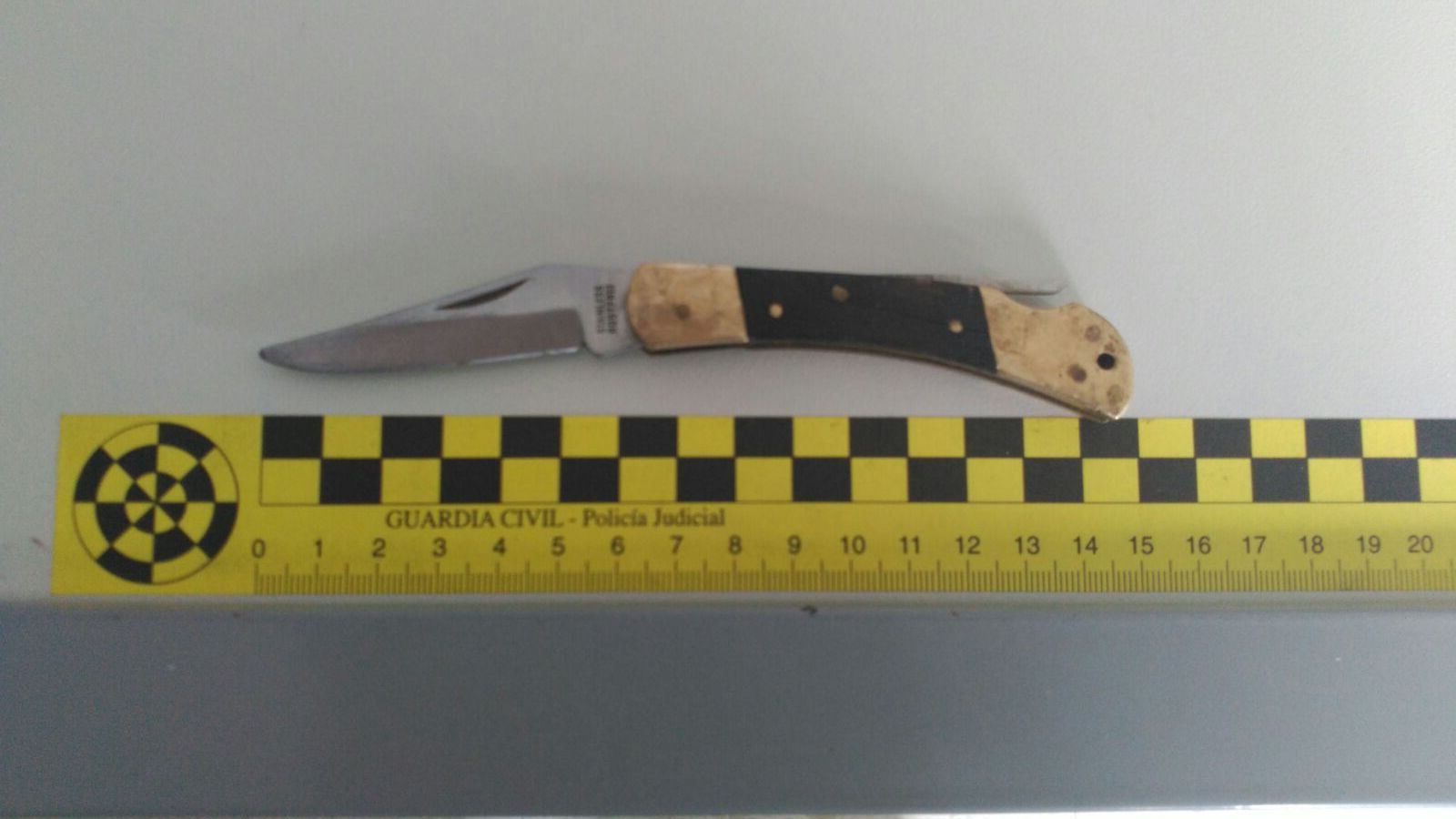 Muere un hombre antes del juicio al que iba como acusado de matar a otro en Pino Montano. Muere un hombre antes del juicio al que iba como acusado de matar a otro en Pino Montano.