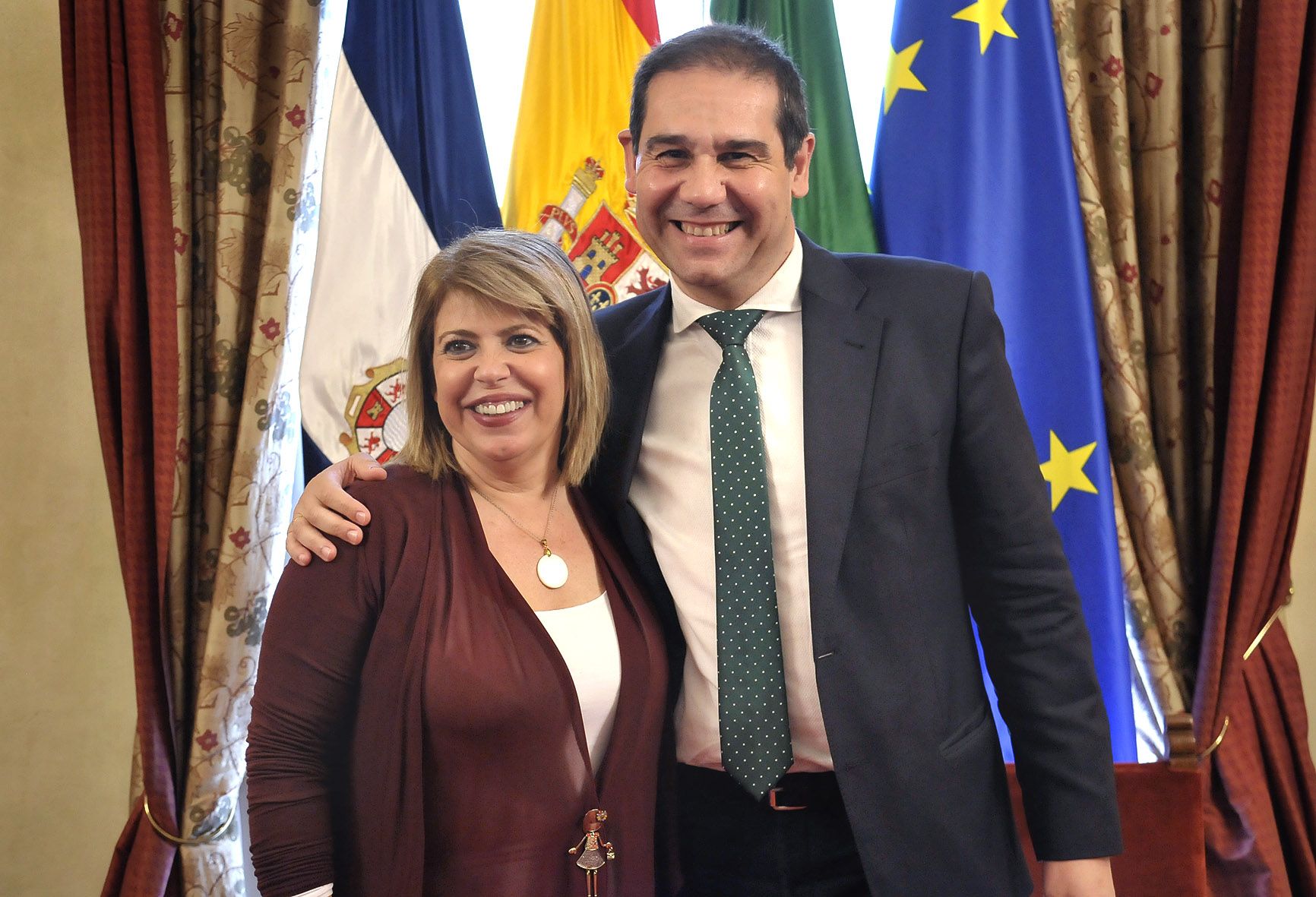 2alcaldesa_firma_convenio_con_jabugo