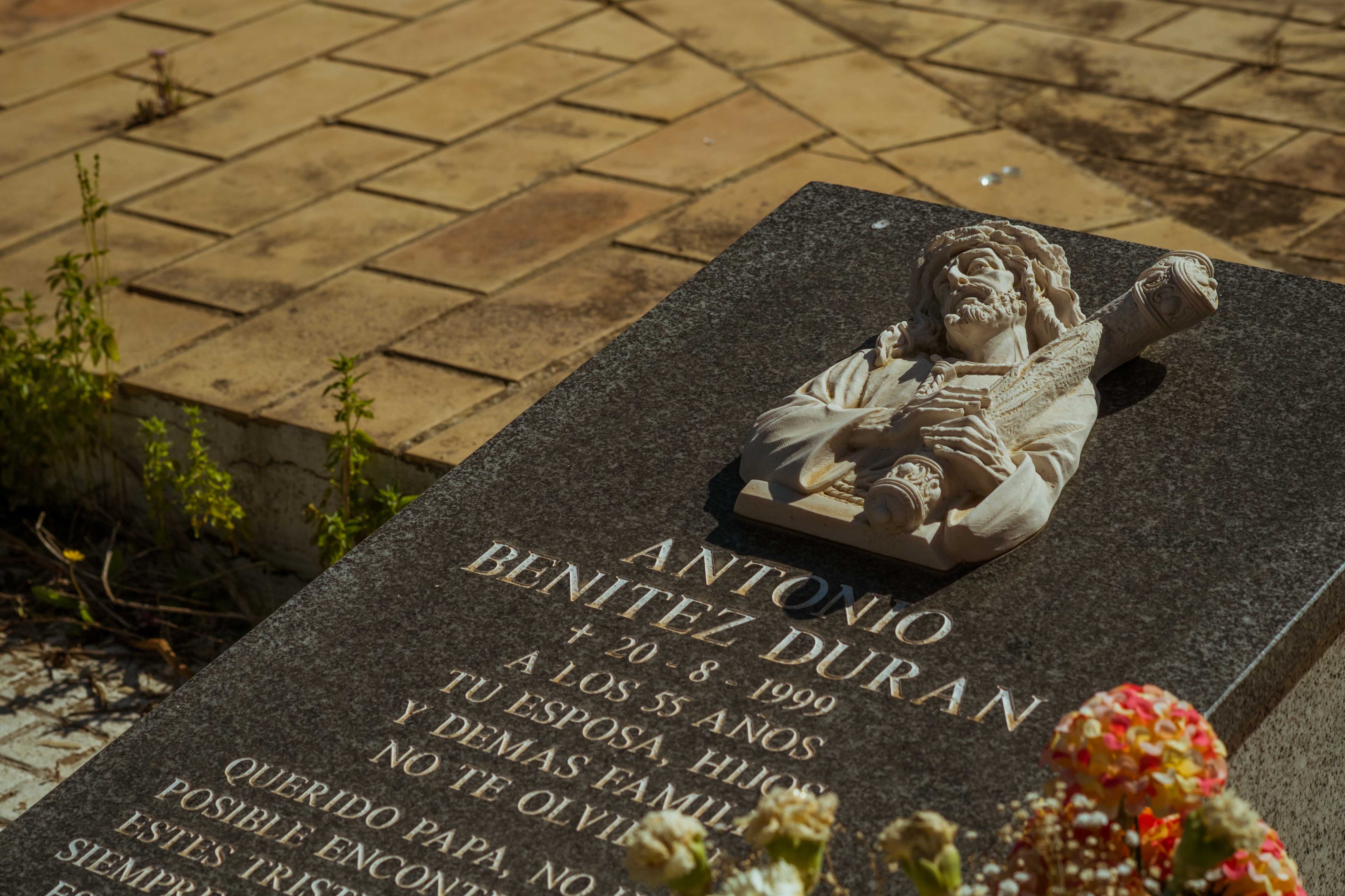 antonio_benitez_fosa_comun-5