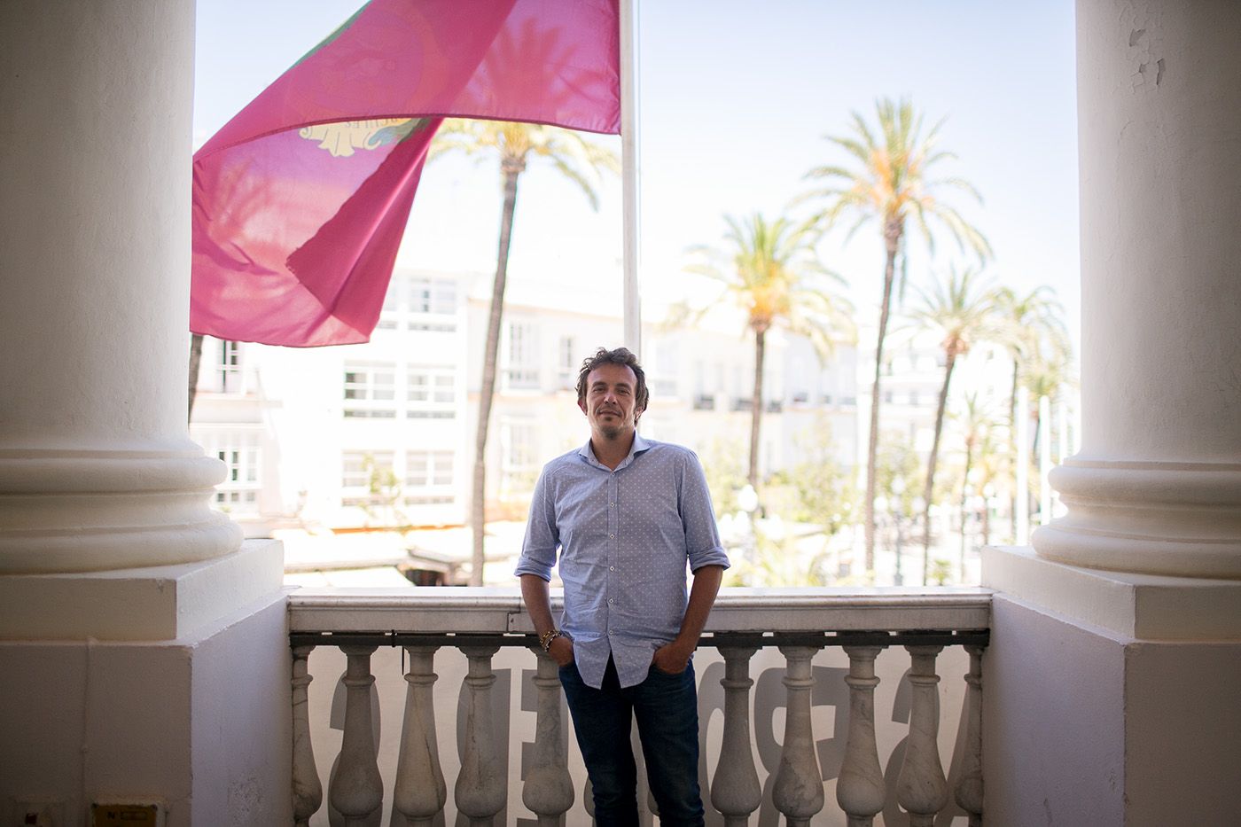 José María González 'Kichi', alcalde de Cádiz, tras una entrevista con lavozdelsur.es en una imagen de archivo. El regidor prometió limitar su mandato a 8 años