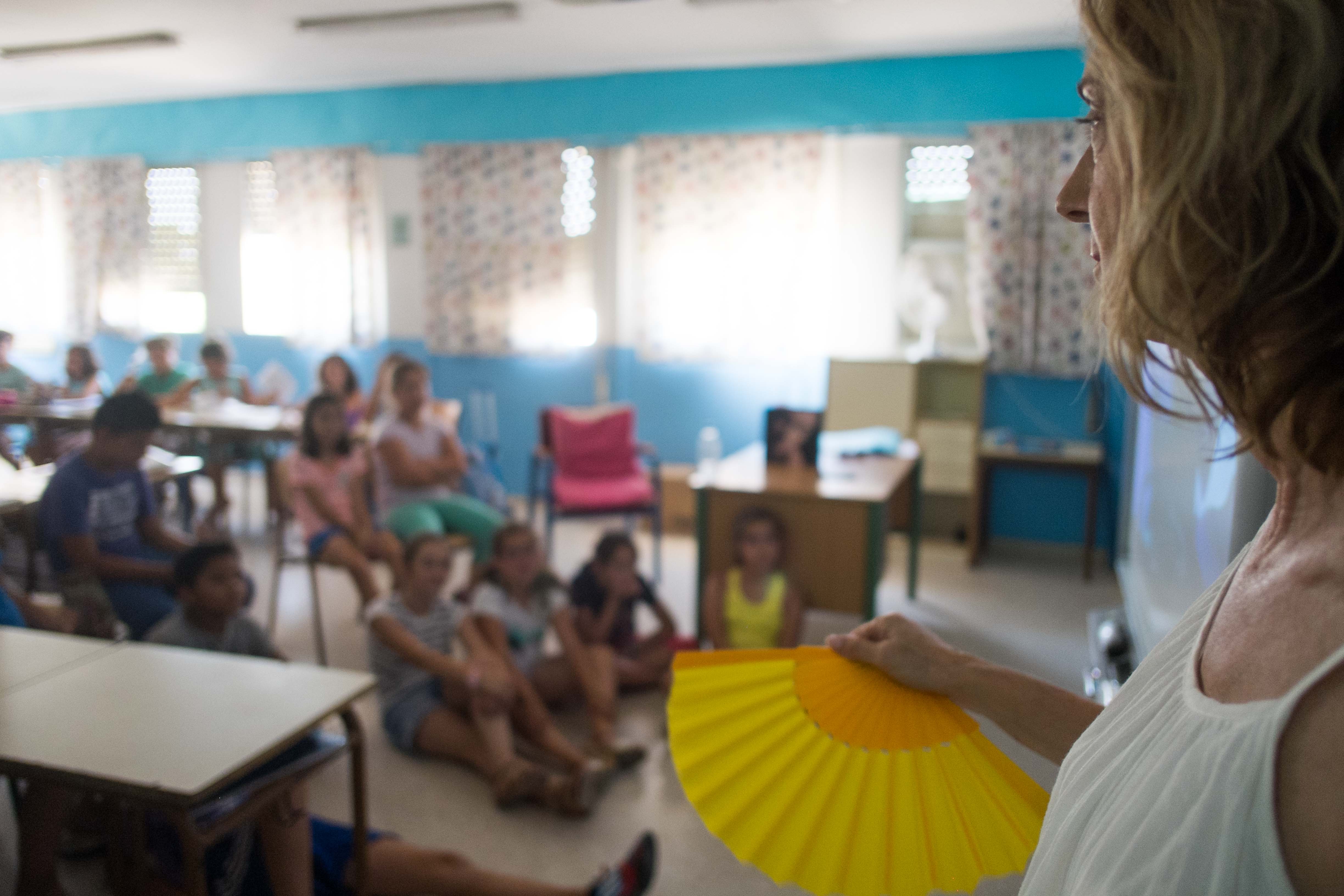 La Junta pone trabas a profesoras interinas que son víctimas de violencia de género.