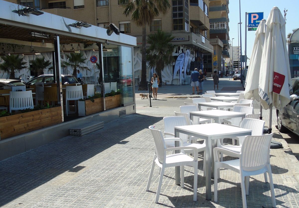 paseo_maritimo_cadiz.jpg