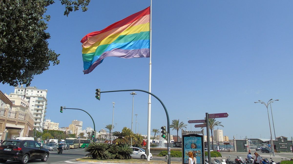 Cádiz quiere crear un centro comunitario inclusivo para combatir la soledad de los mayores LGTBIQ+