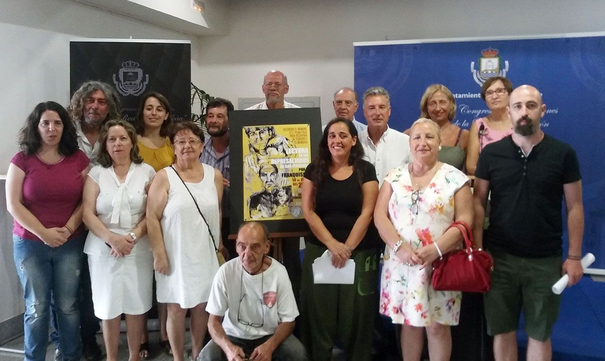 familiares_y_voluntarios_fosa_comun_san_fernando