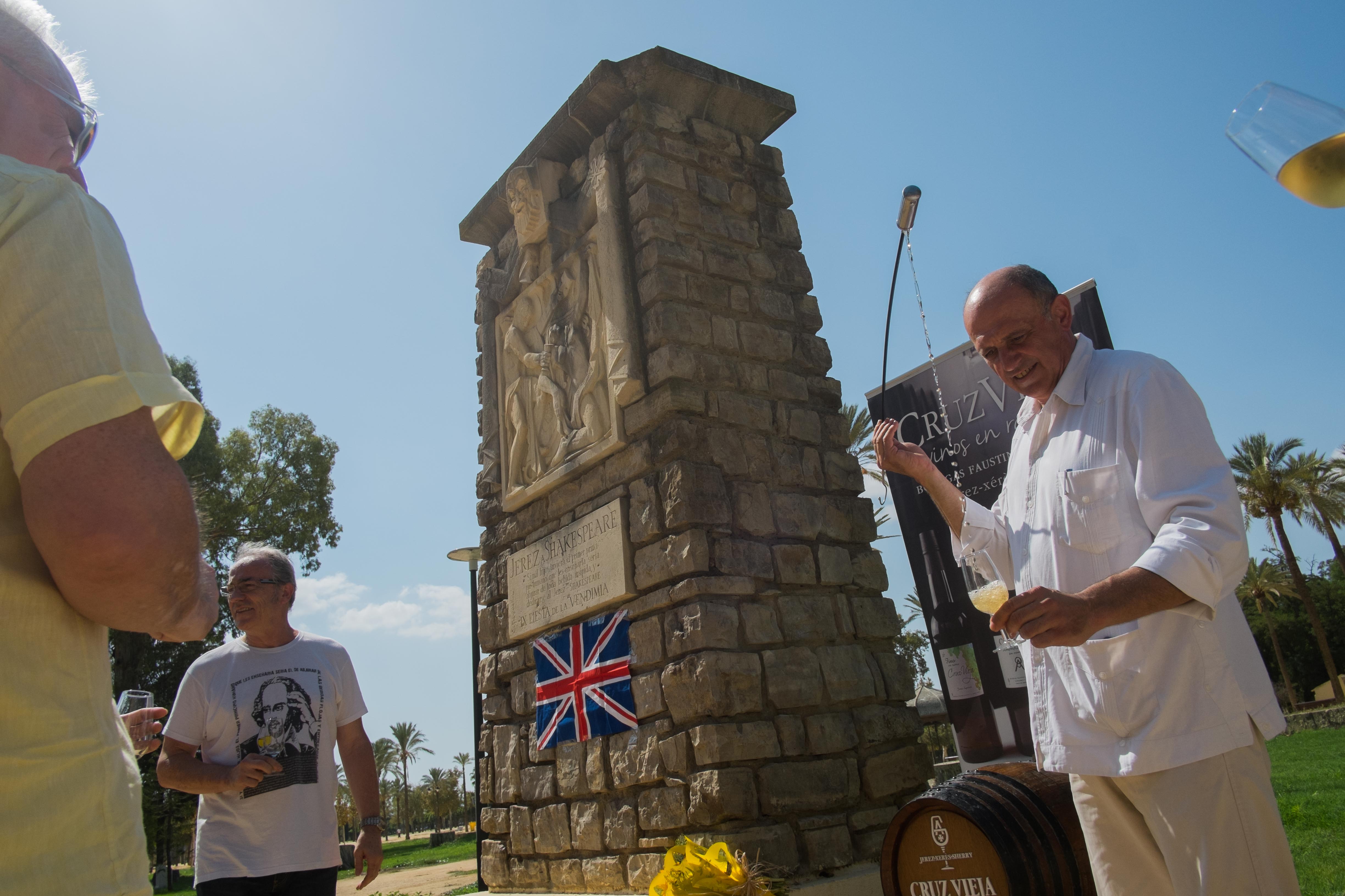 Monumento que homenajea a Shakespeare en Jerez.
