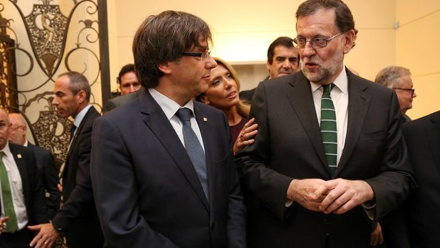 Carles Puigdemont y Mariano Rajoy, en una imagen de archivo.