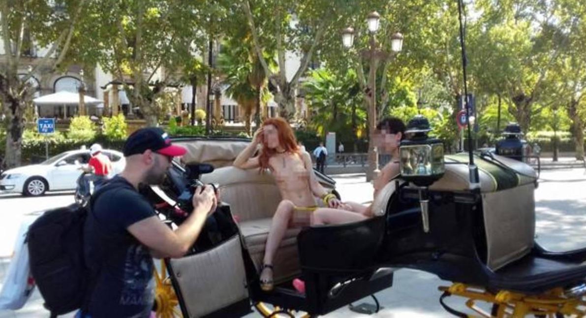 desnuda-sevilla.jpg