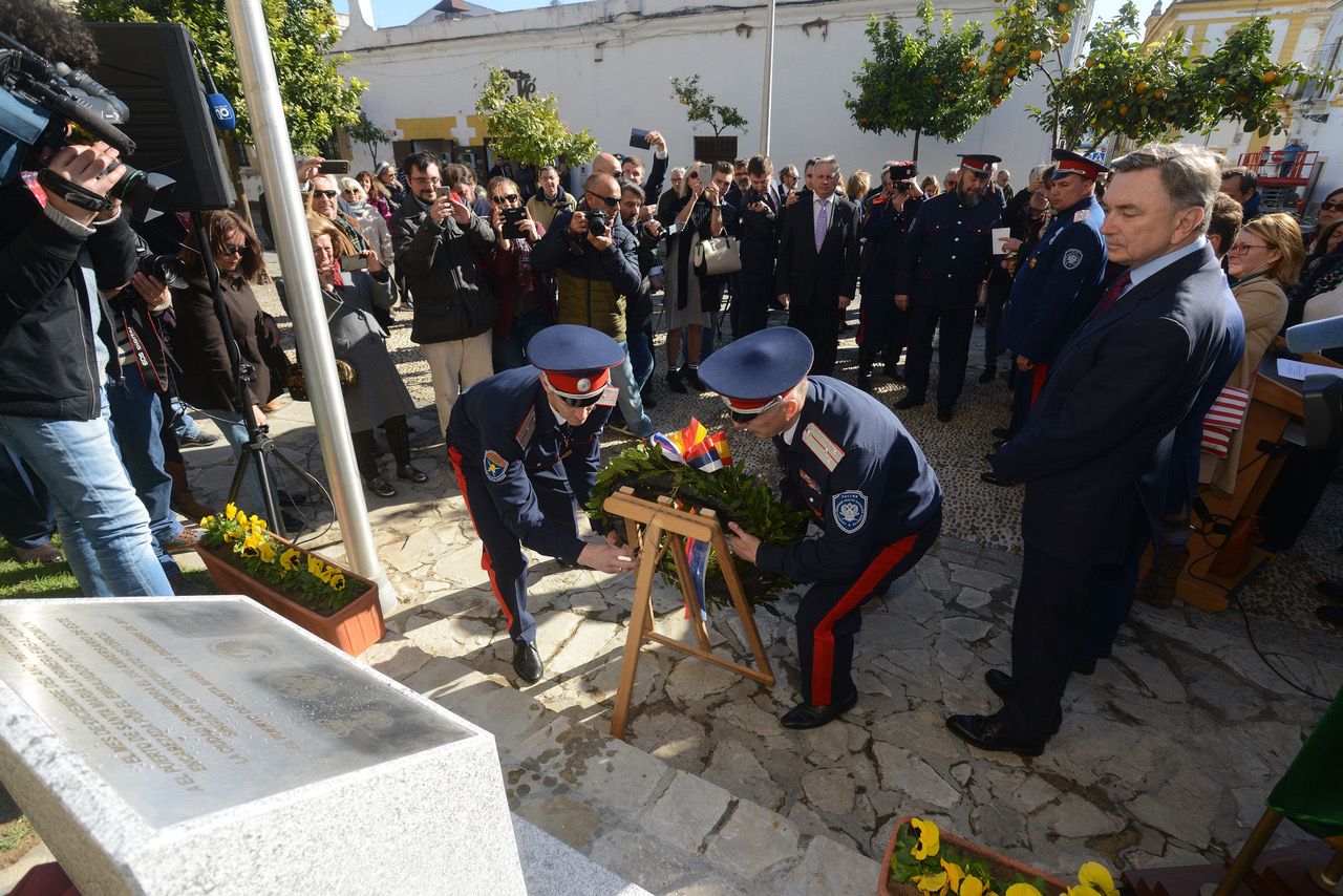 inauguracinon_monolito_350_anivers_ario_embaja_rusa_en_espana_0362