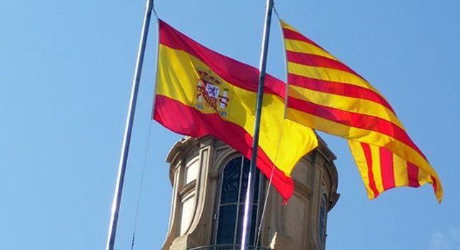 bandera-espanola-y-catalana.jpg