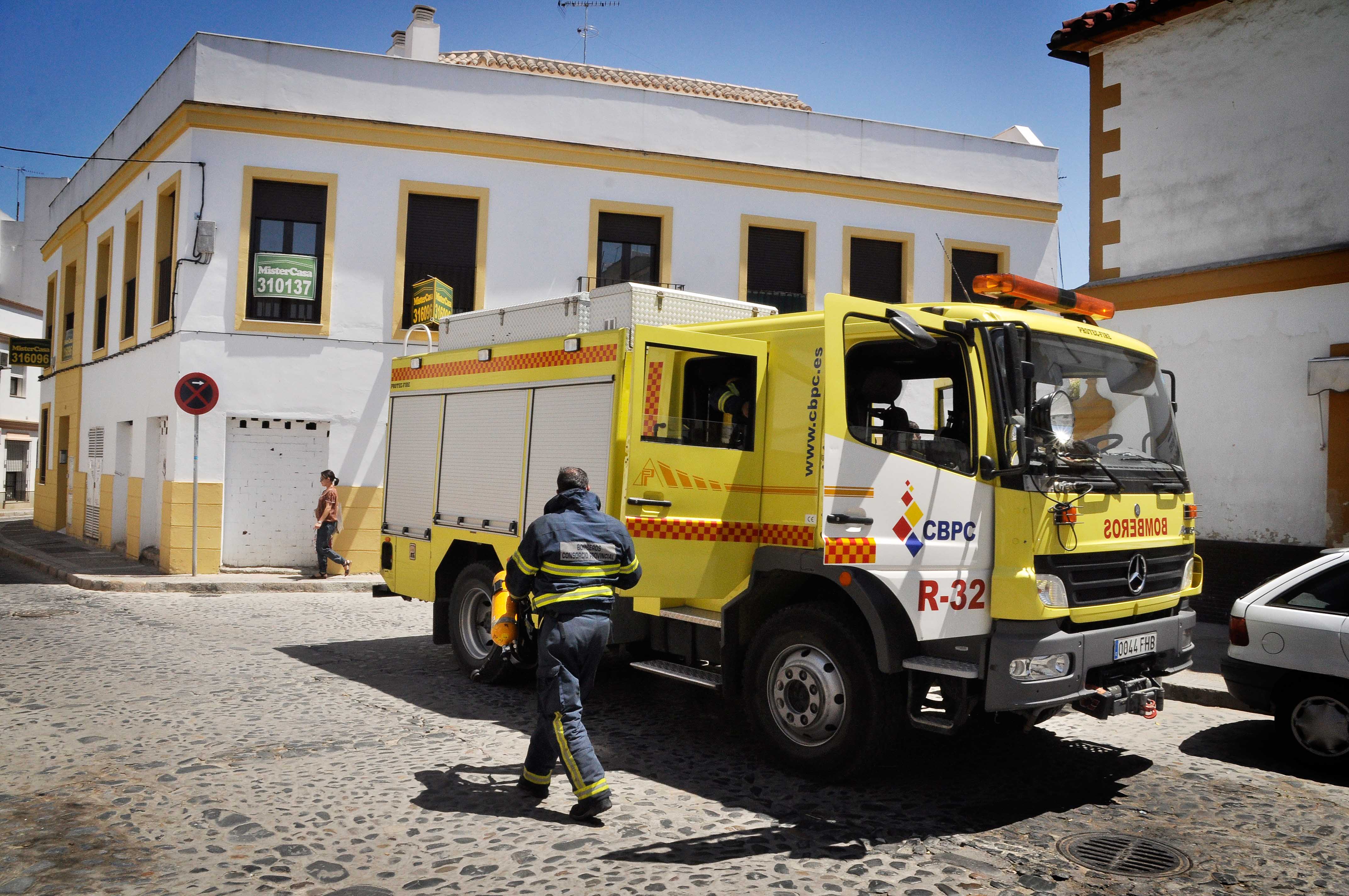 bomberos-1.jpg bomberos-1.jpg