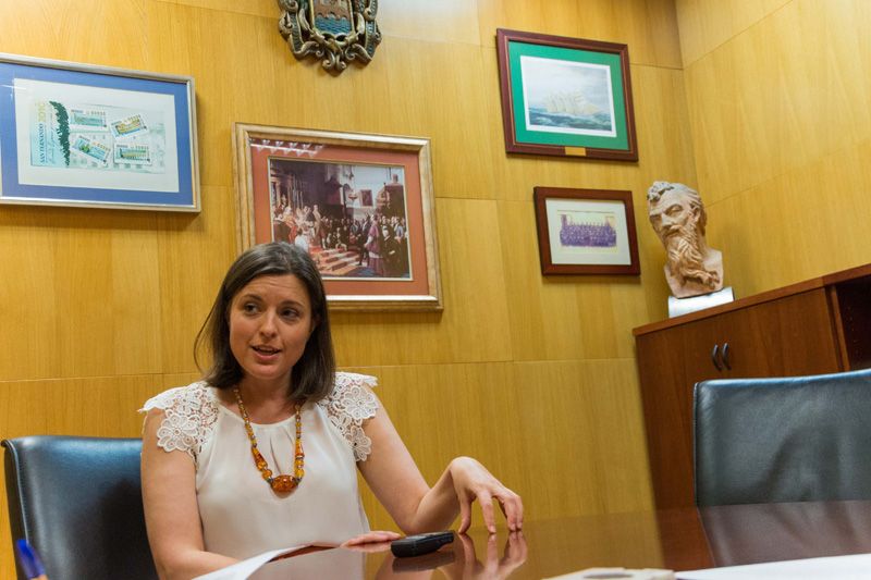 La alcaldesa de San Fernando, Patricia Cavada, en una entrevista con lavozdelsur.es. FOTO: MANU GARCÍA.
