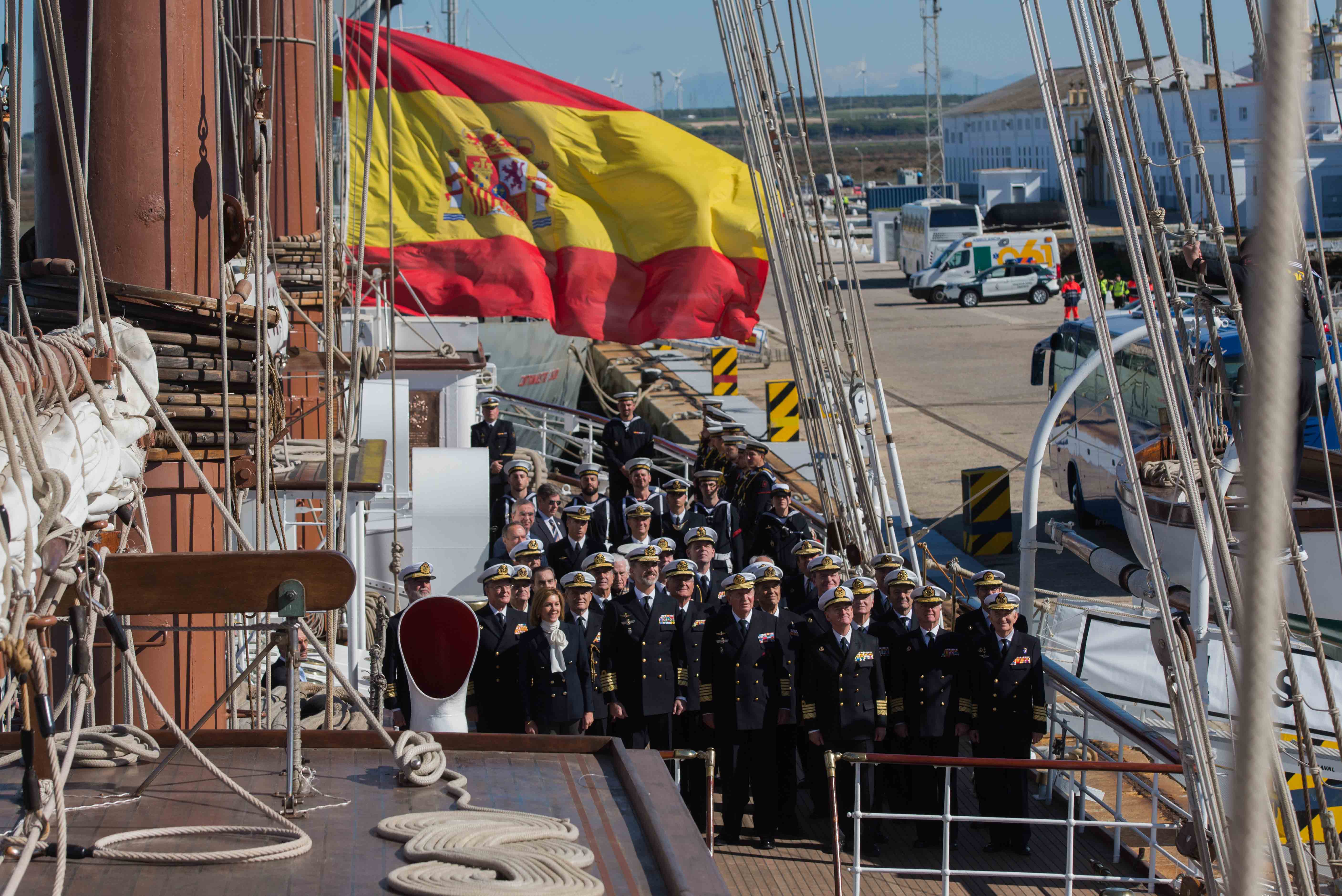 Los Reyes regresaron en febrero pasado al buque Elcano. FOTO: JUAN CARLOS TORO.