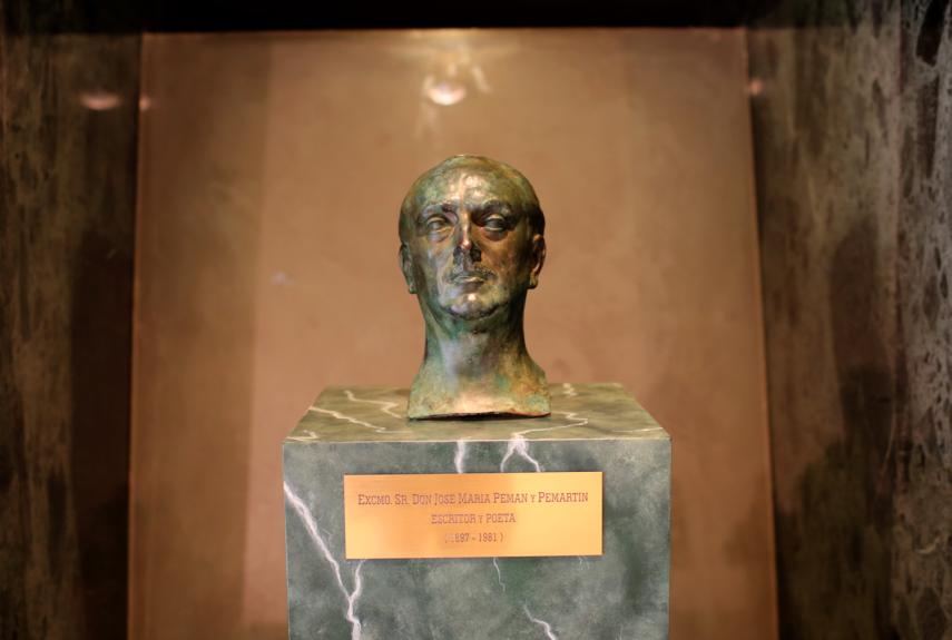 El busto de José María Pemán que el gobierno local del PP instaló en el Villamarta, en una imagen de archivo.