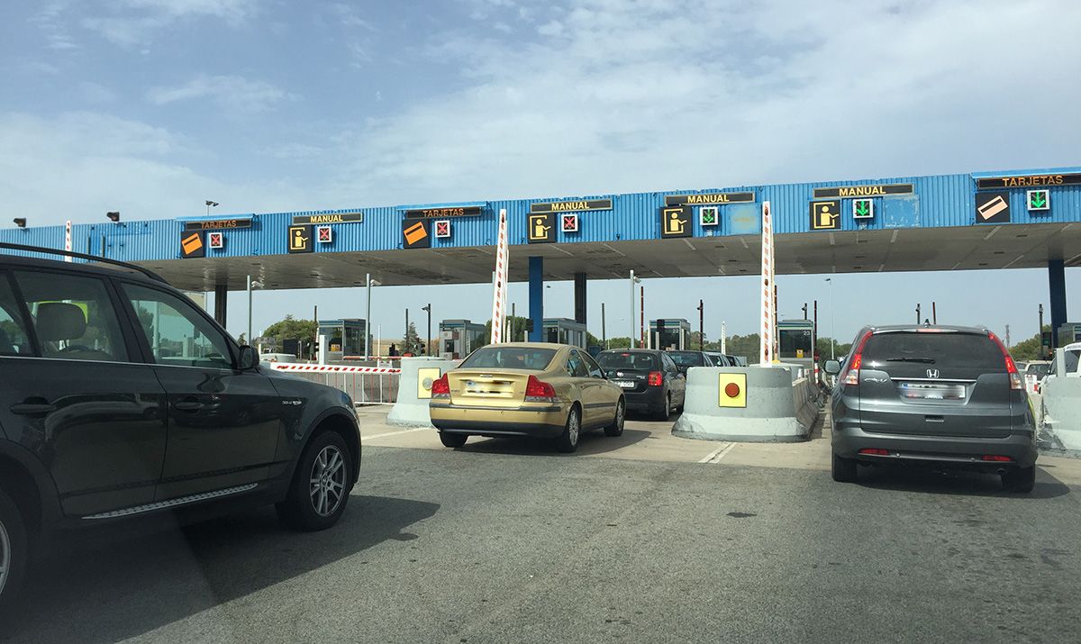 Punto de cobro del peaje de la AP-4 entre Sevilla y Cádiz.