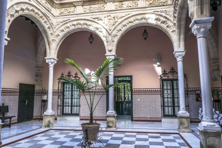 patio_palacio-foto_paco_urri.jpg
