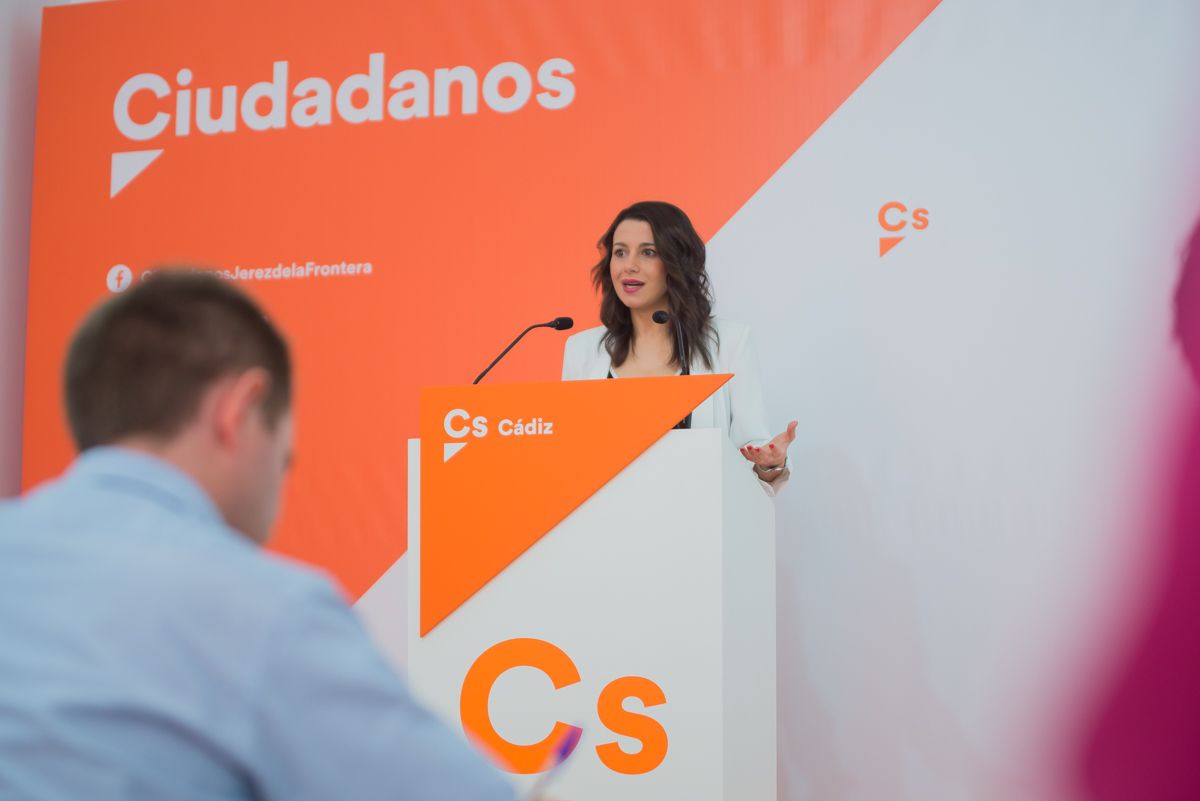 Inés Arrimadas en una comparecencia en Jerez. FOTO: MANU GARCÍA
