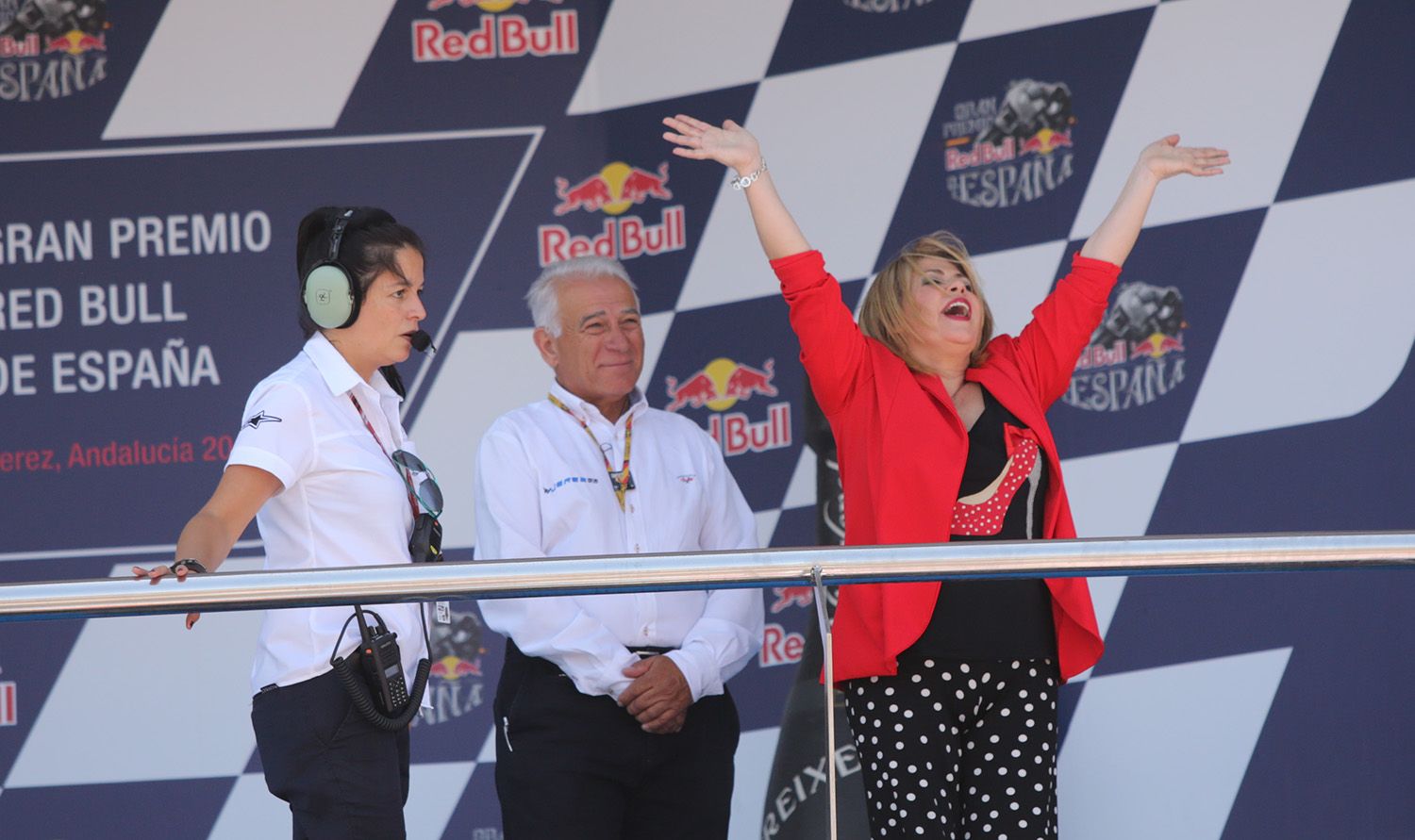 La alcaldesa, tras la entrega de premios del último MotoGP celebrado en el Circuito de Jerez. FOTO: JUAN CARLOS TORO.