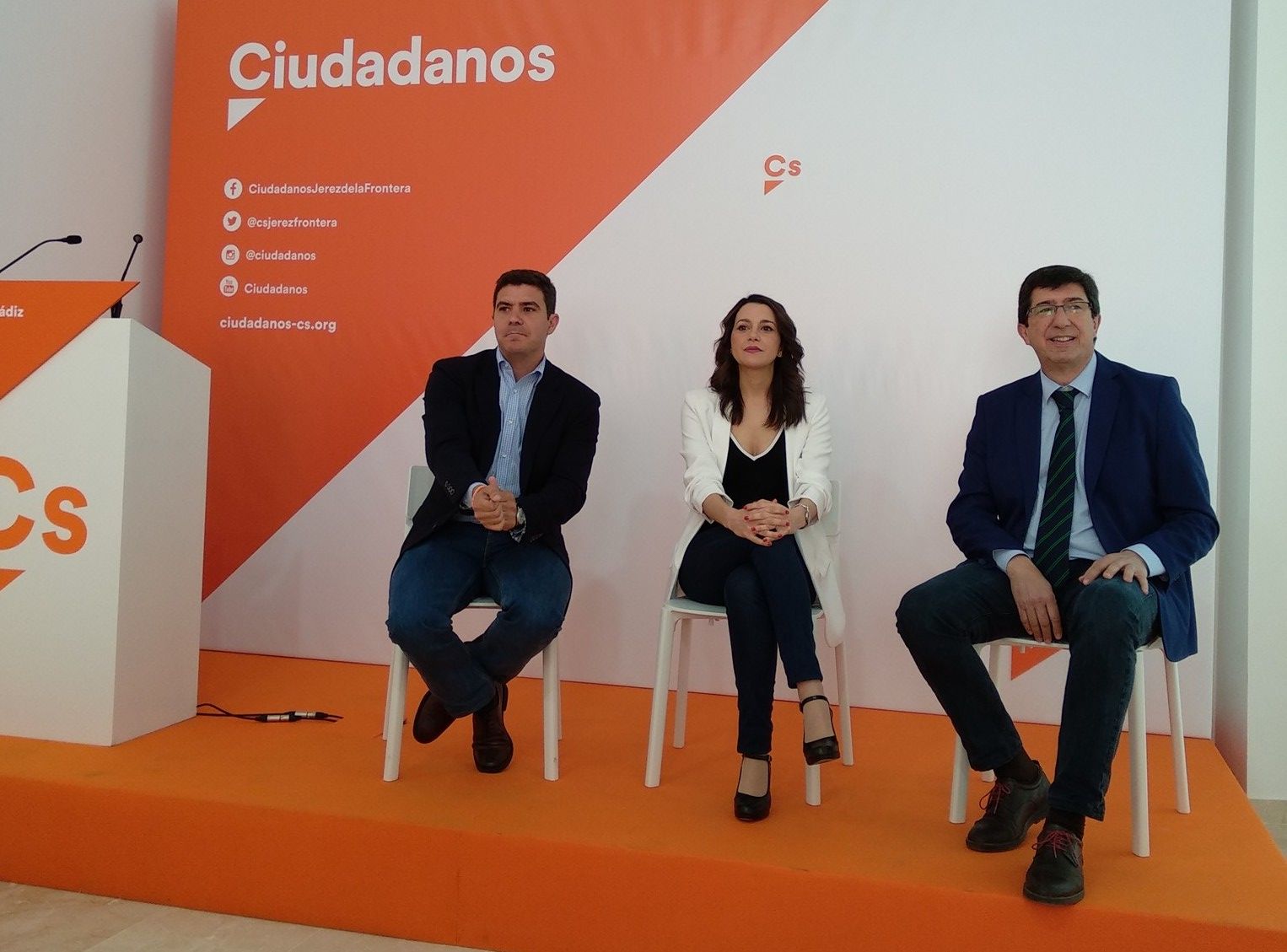 Sergio Romero, Inés Arrimadas y Juan Marín, en la sede de Cs Jerez en una fotografía de archivo.