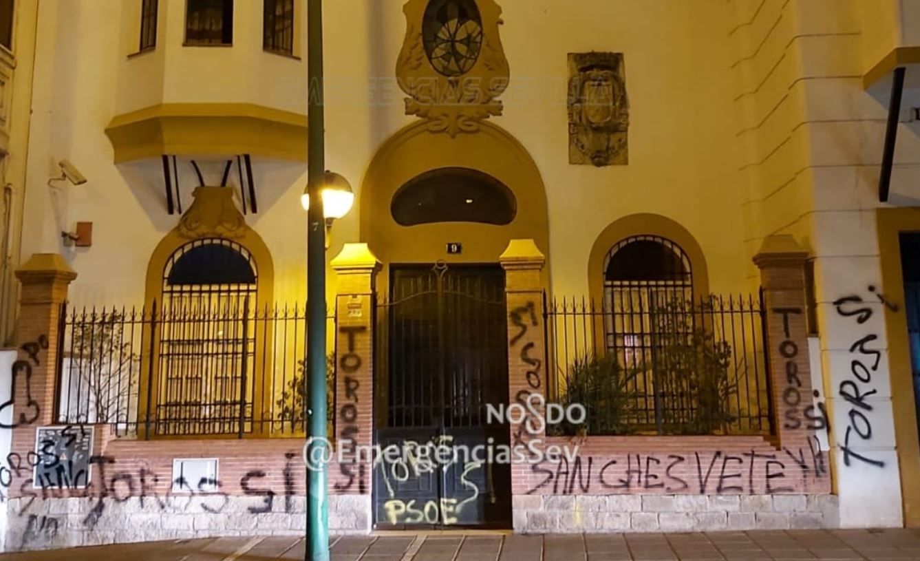 Estado de la sede del PSOE de Sevilla