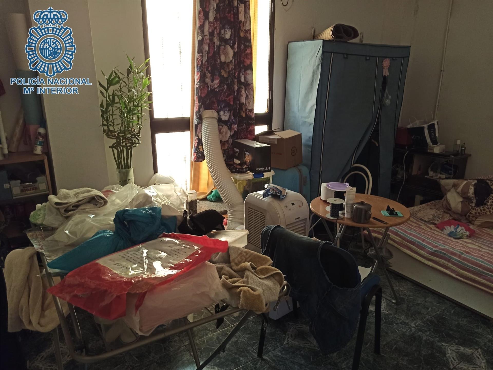 Liberadas ocho personas de nacionalidad china que trabajaban en condiciones de esclavitud en un taller textil en Sevilla.