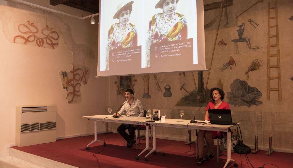 Un momento de la presentación del libro, en la pasada Bienal de Sevilla. Autor: Claudia Ruiz
