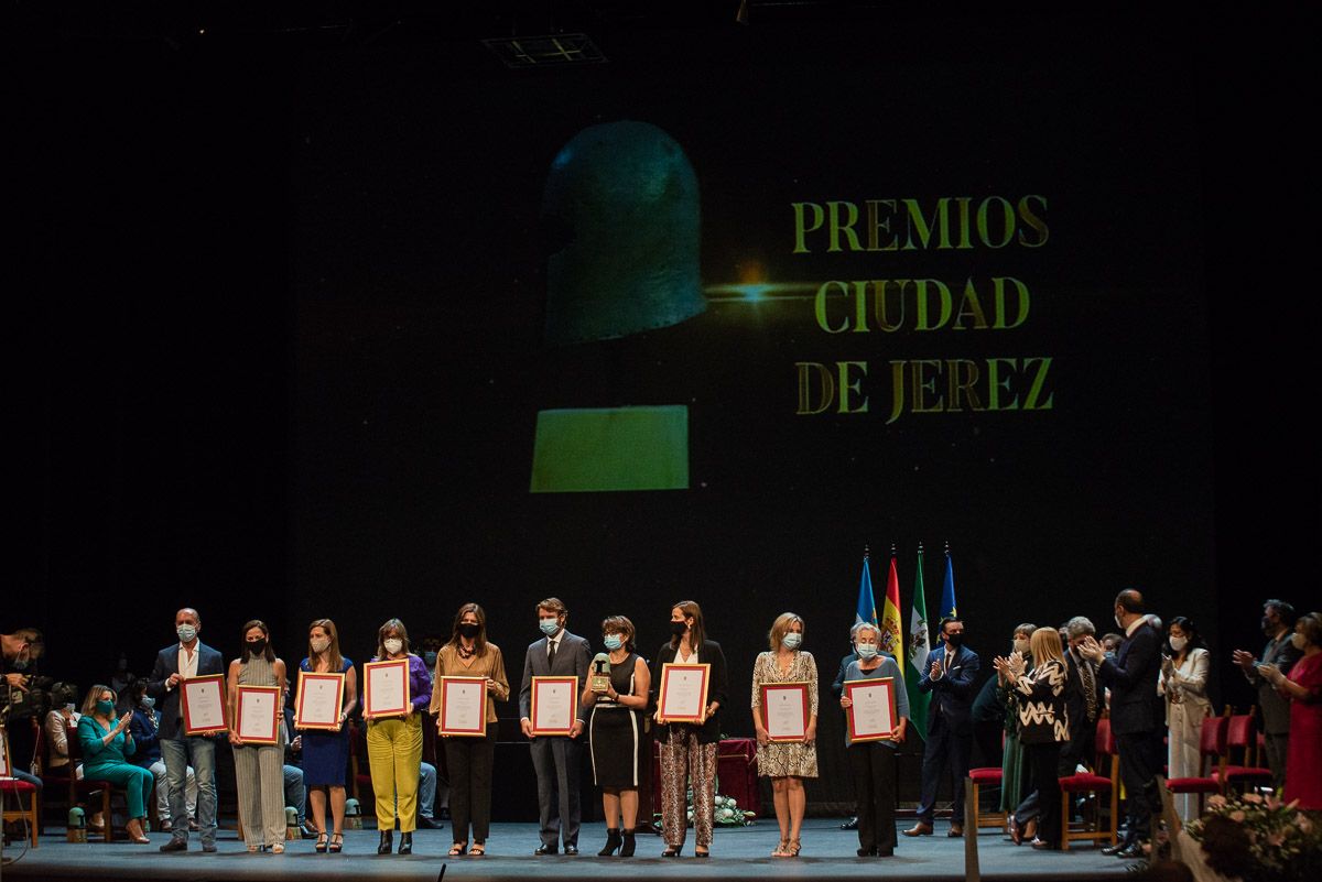 La 'foto de familia' de los premios Ciudad de Jerez 2020.