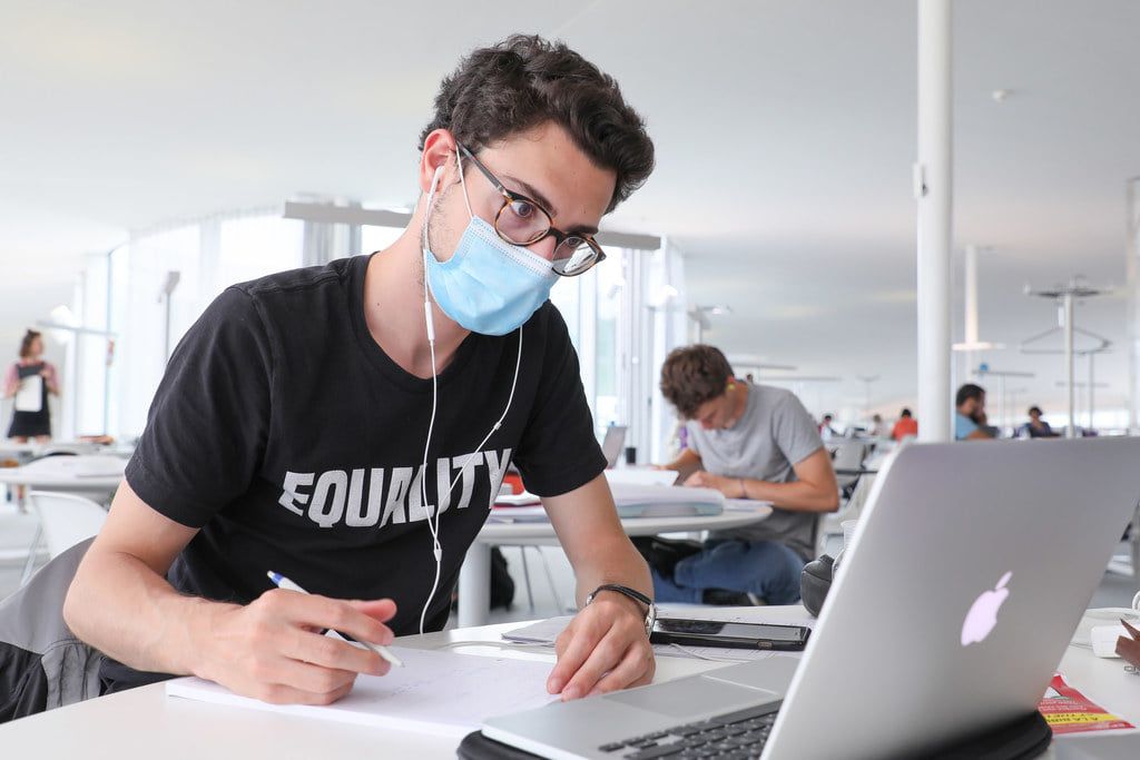 Un alumno de la Universidad de Granada. FOTO: UGR