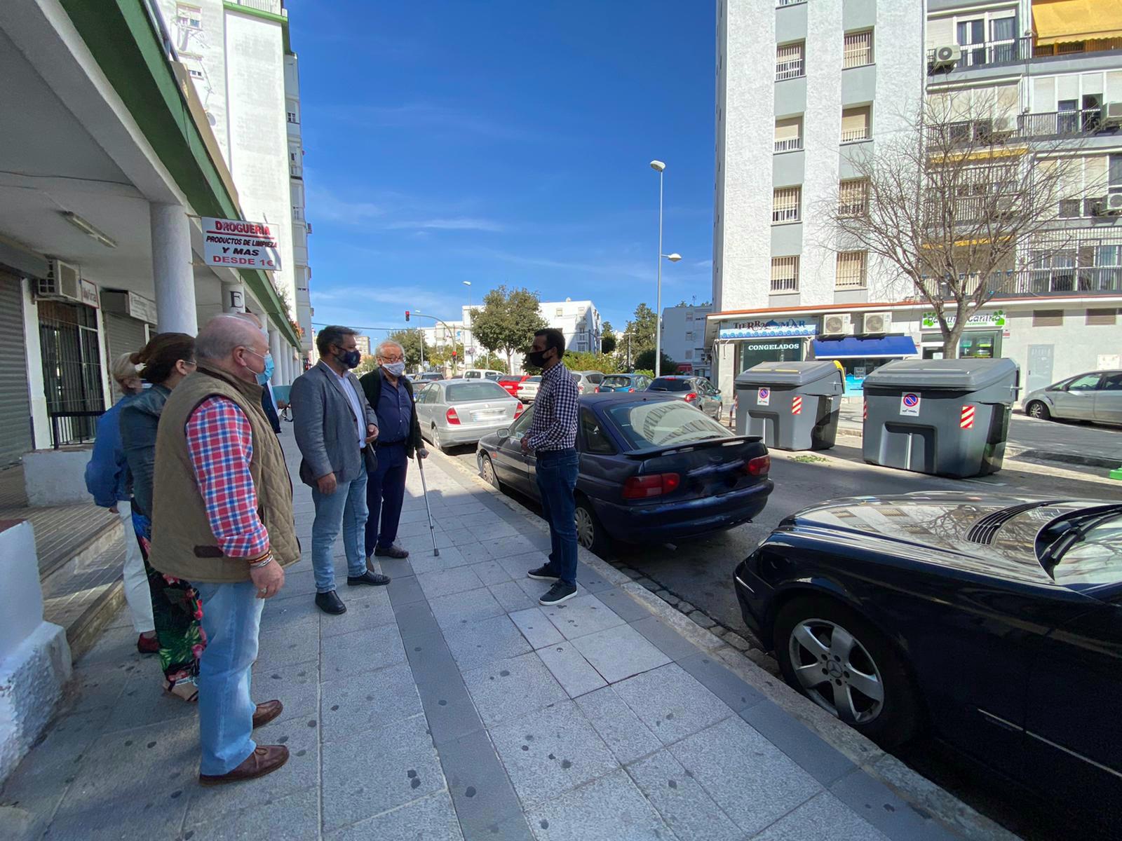 Un momento de la visita de los responsables del Ayuntamiento a Icovesa.