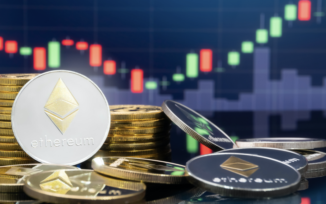 Intentar sacar provecho de las criptomonedas más allá de la criptominería y la compraventa.