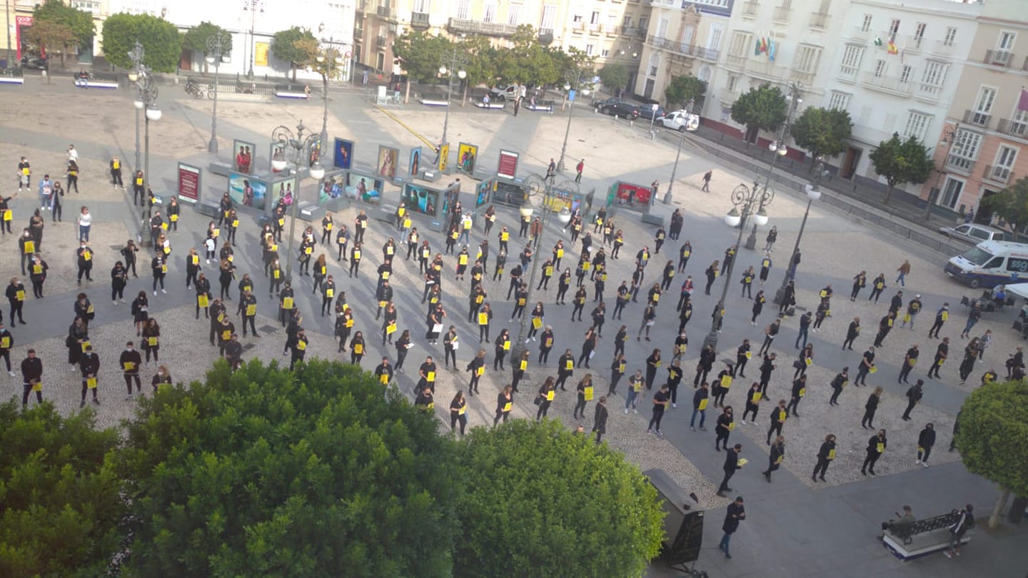 Una de las concentraciones por la bajada del IVA en peluquerías. FOTO: Creer en nosotros