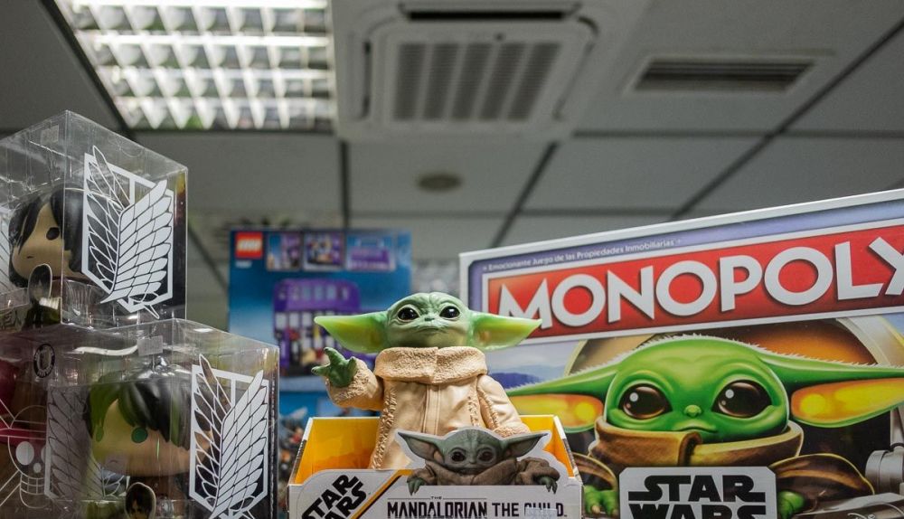 Merchandising, figuras y juegos en Tierra Media de Jerez.