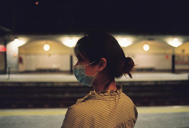 Una mujer en el Metro de Madrid, en una imagen de archivo. Autor: Mario Andrei Pantoja Maguiña