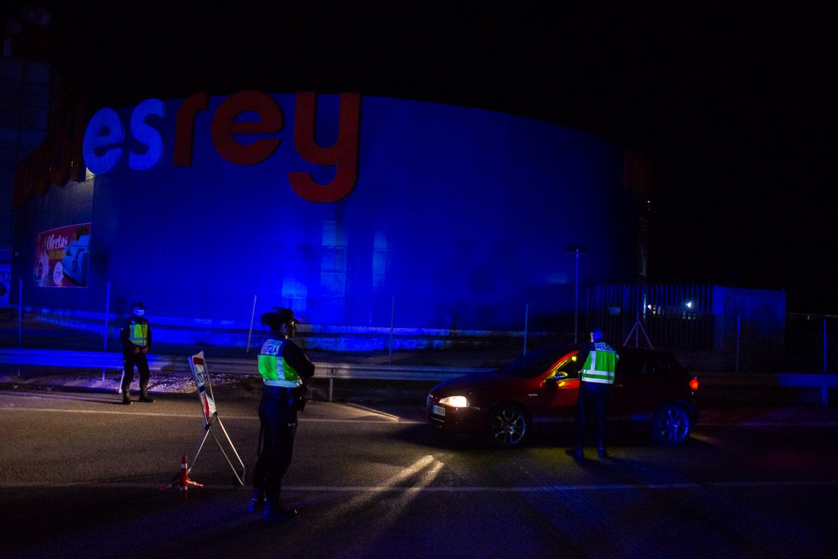 Un control policial durante el estado de alarma.