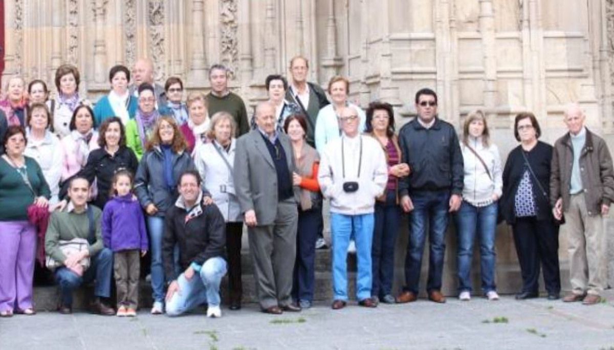 Grupo de abuelos y abuelas de El Bosque.
