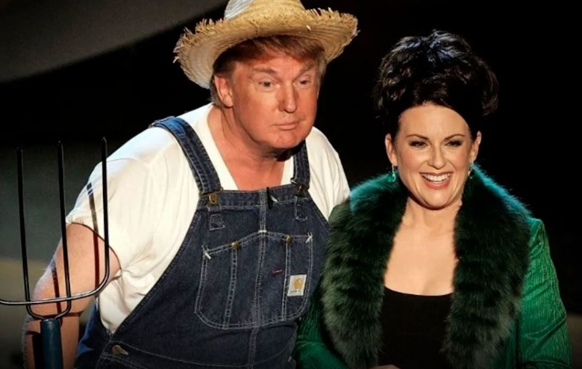 Donald Trump junto a la actriz Megan Mullally.