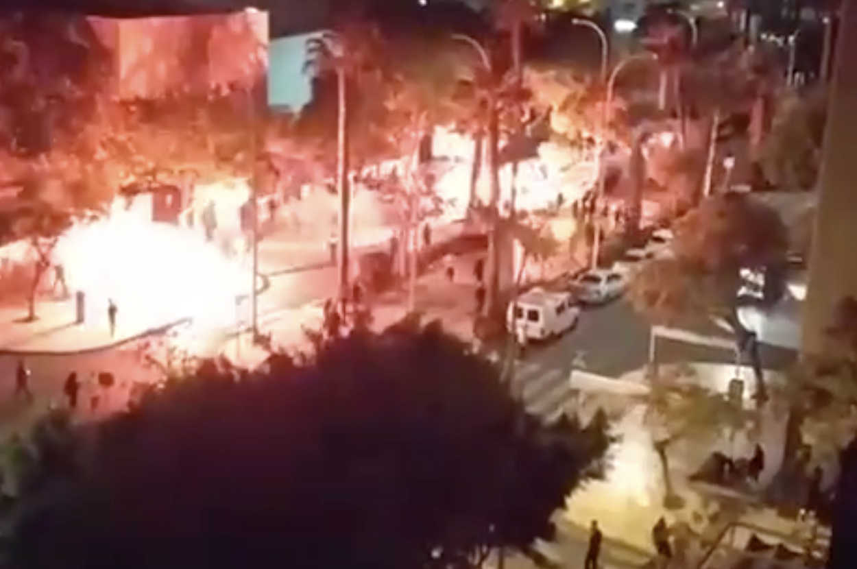 Disturbios en Málaga, este pasado sábado por la noche.
