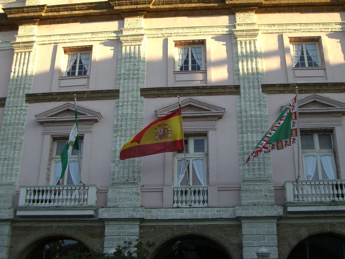Fachada de la Diputación de Cádiz, en una imagen de archivo.