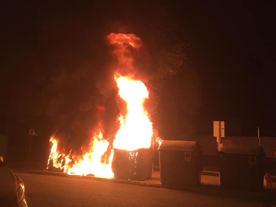 Botellones y vandalismo por Halloween en Écija, una de las localidades más castigadas por el covid de España