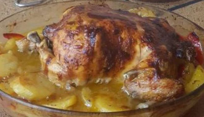 Plato de pollo asado.