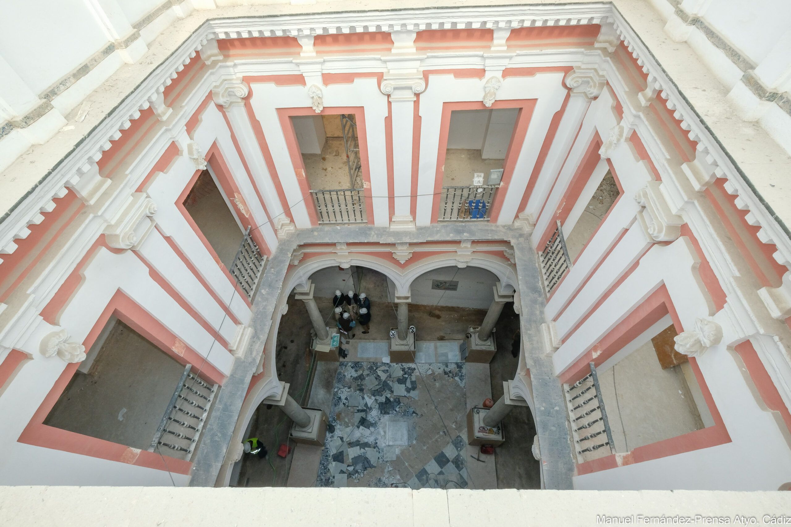 Interior del Palacio del Marqués de Recaño, futuro Museo del Carnaval de Cádiz, cuyas obras han recibido financiación del ya antiguo '1,5% Cultural'.