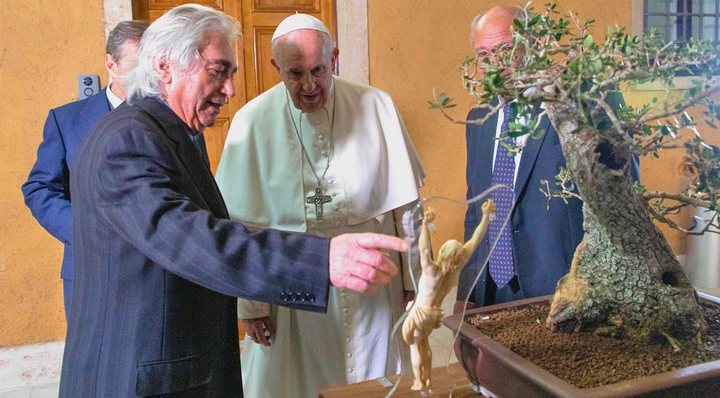 El almeriense Manuel Lao en un encuentro con el Papa Francisco, en una imagen de azarplus.com