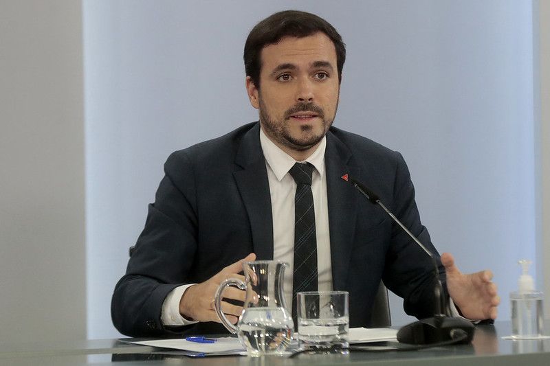 El ministro de Consumo, Alberto Garzón, durante su intervención informando sobre el decreto que regula la publicidad del juego.