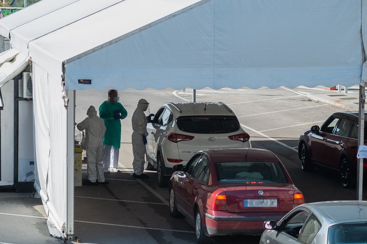El autocovid del Hospital de Jerez no descansa, en una vista reciente. El autocovid del Hospital de Jerez no descansa, en una vista reciente.