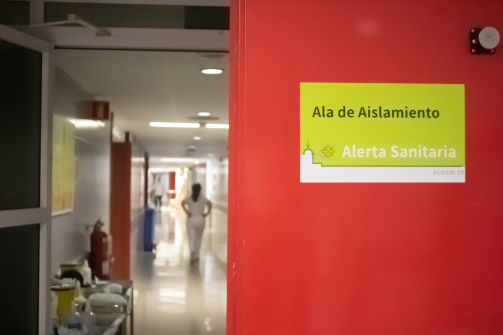 Imagen de una planta de infecciosos por covid en el Hospital Virgen del Rocío de Sevilla. Autor: SAS