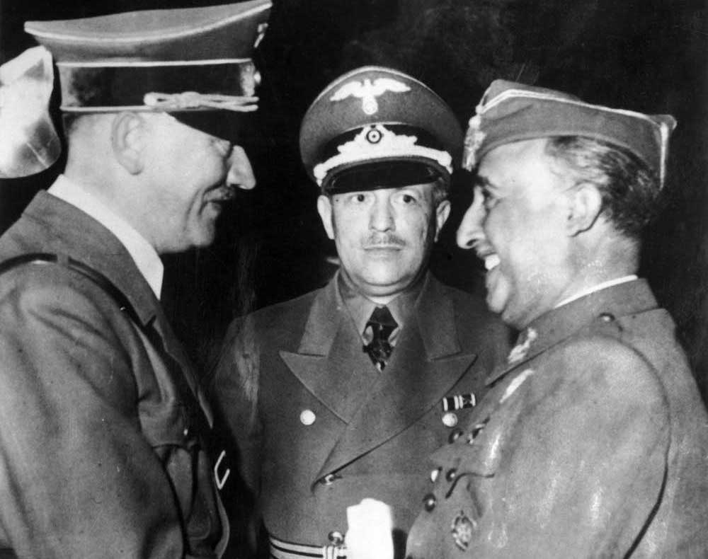 El PP intentó que la Ley de Memoria mantuviera una condecoración que tenían Hitler y Mussolini