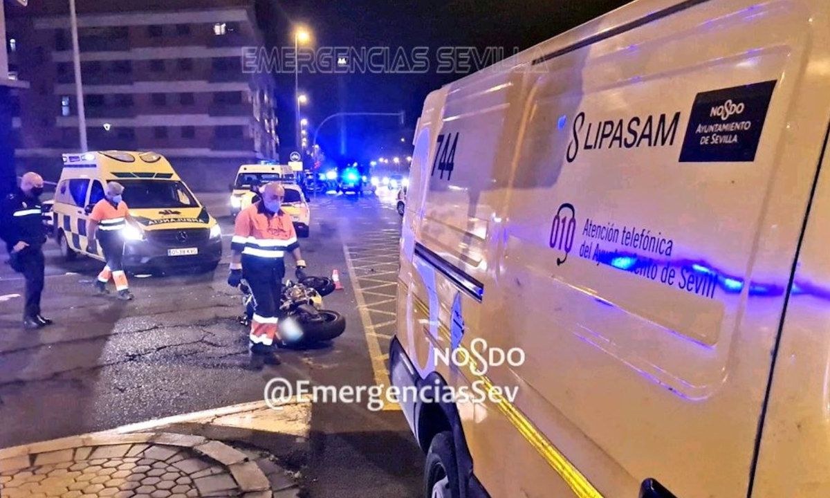 Motorista herido en Sevilla.