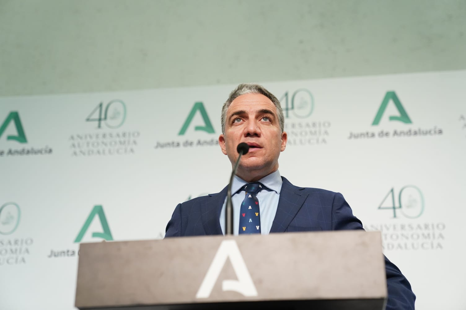 La Junta estudia mantener restricciones a corto plazo para "flexibilizar en diciembre y salvar la campaña navideña"