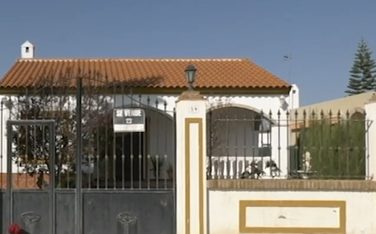 Finca donde se produjeron los ataques de los tres bóxer hasta la muerte del anciano. Imagen: Canal Sur